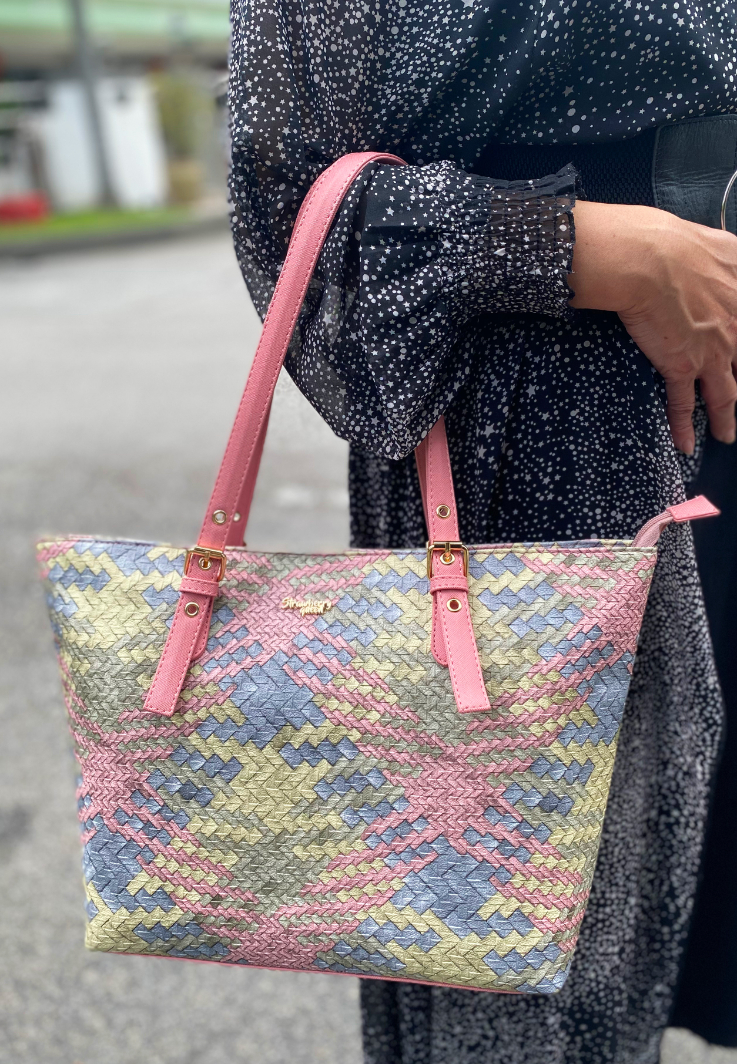 Pink rattan bag deals